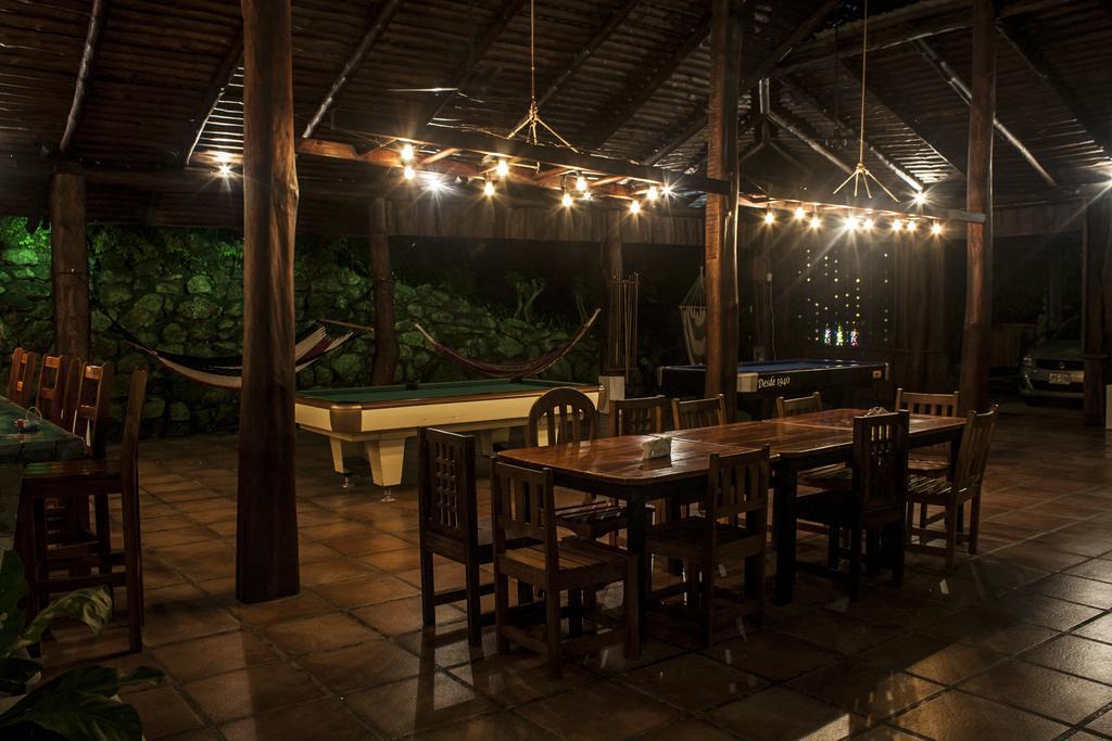 Manuel Antonio Hostel Resort Екстериор снимка
