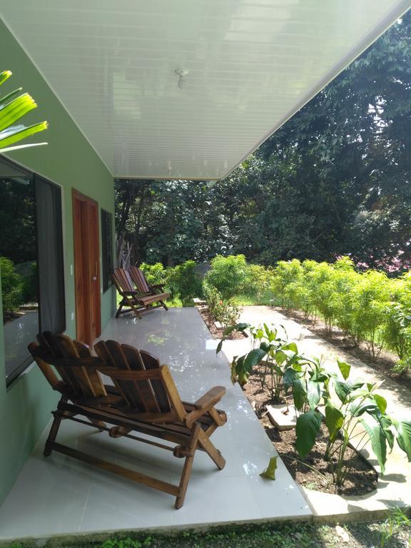 Manuel Antonio Hostel Resort Екстериор снимка