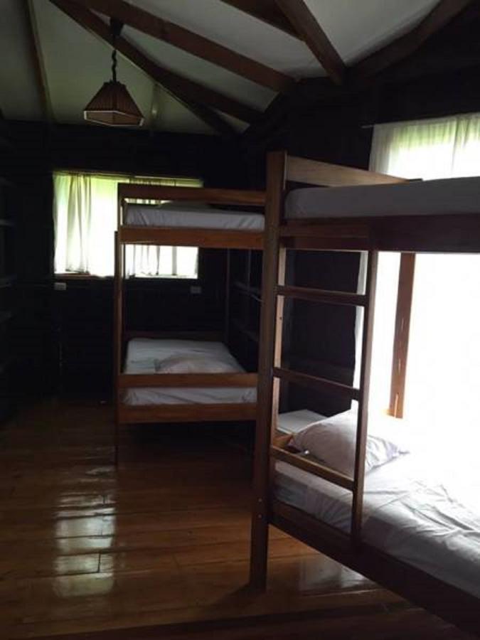 Manuel Antonio Hostel Resort Екстериор снимка