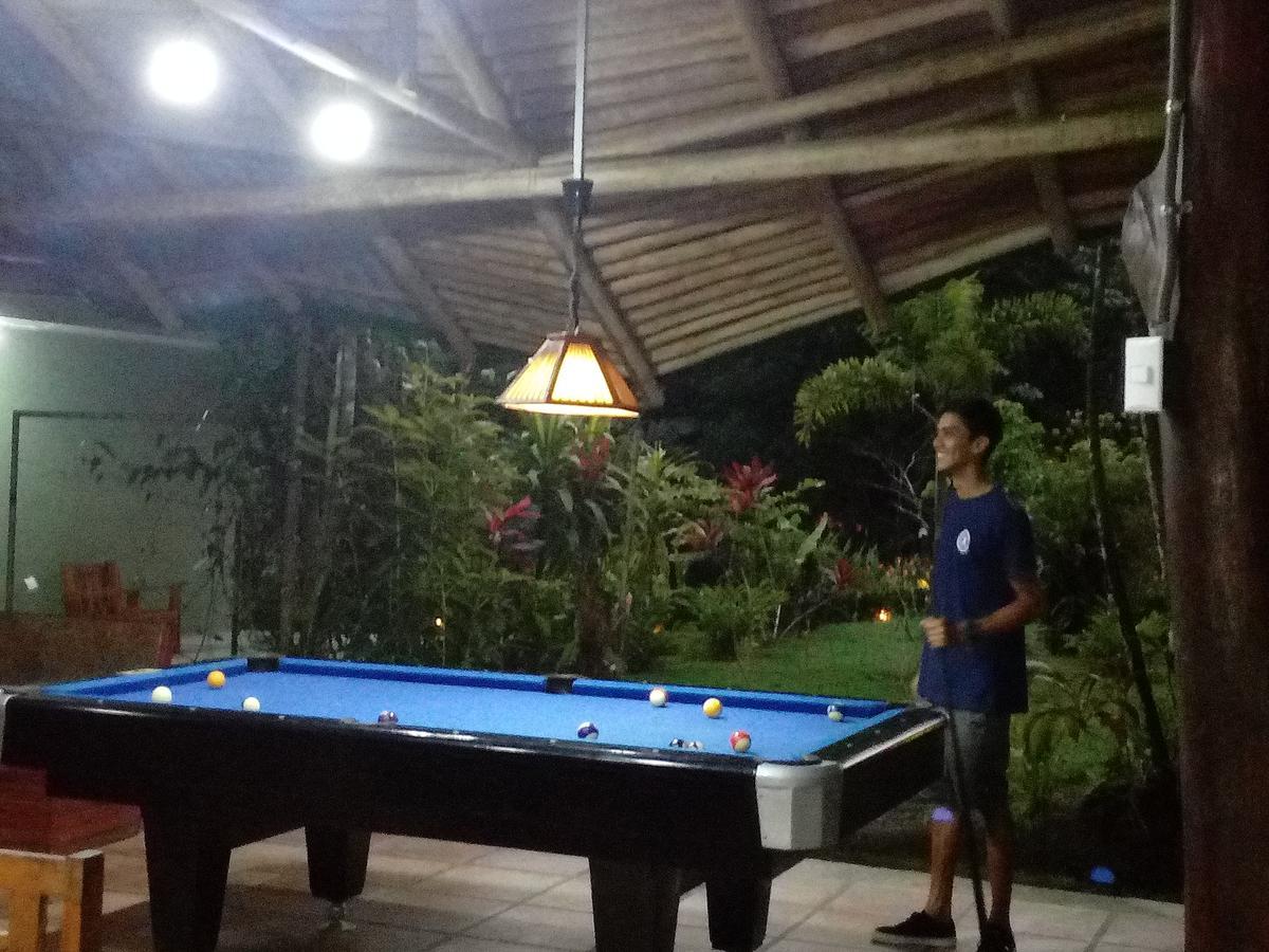 Manuel Antonio Hostel Resort Екстериор снимка