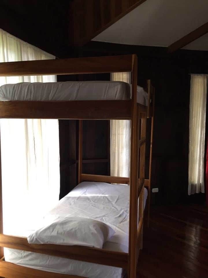 Manuel Antonio Hostel Resort Екстериор снимка